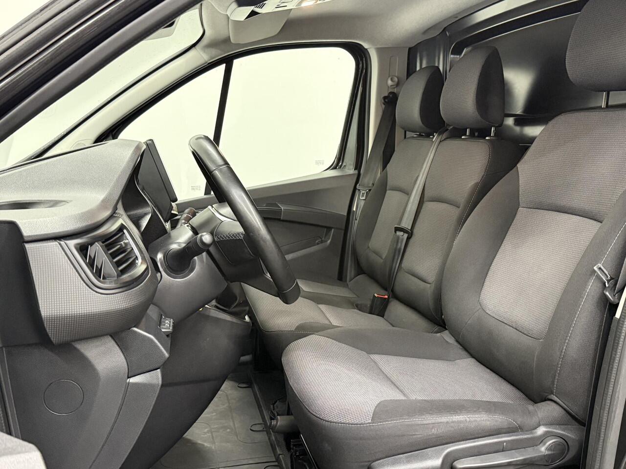 Renault TRAFIC 2.0 Blue dCi 150PK T30 L2H1 Advance Automaat Airco Bluetooth Camera Cruise PDC Trekhaak