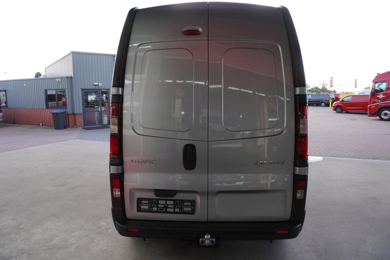 Renault TRAFIC 2.0 Blue dCi 170PK T30 L2H2 Complete BOTT Werkplaatsinrichting nr. V186 | Airco | Cruise | Navi | trekhaak