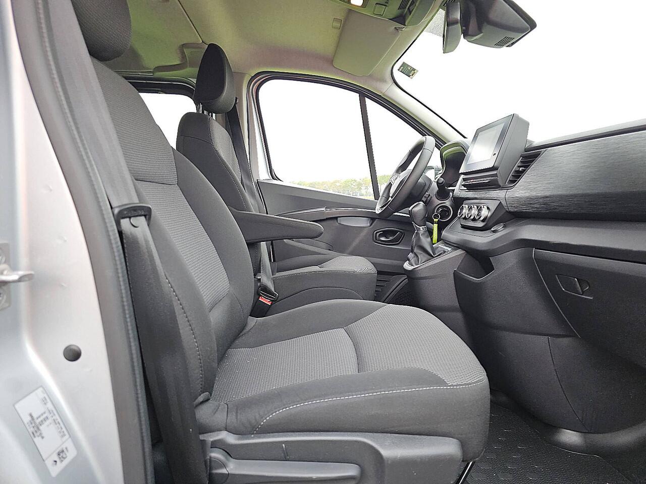 Renault TRAFIC 2.0 dCi L2H1 DC Comfort Camera Navi Cruise Automaat Sidebars Euro6 150Pk NAP 1e Eigenaar!