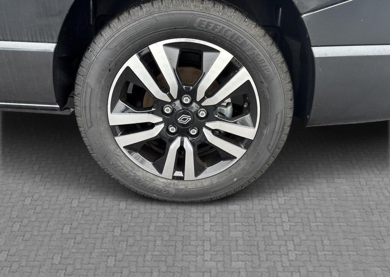 Renault TRAFIC 2.0 Blue dCi 170 T30 L2H1 Extra - Reservewiel / Alarm / 17\" lichtmetalen velgen 'Avens Noir Diamantée' in aluminium en zwart,Houten laadvloer