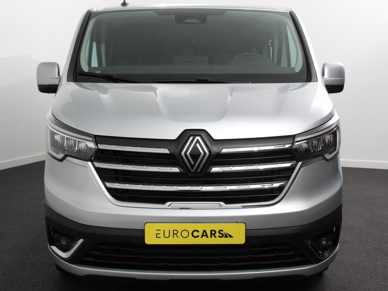 Renault TRAFIC 2.0 150PK Automaat L2H1 Advance Dubbele Cabine Navigatie bluetooth DAB Camera Airco Trekhaak Houten bekleding Lichtmetalen velgen