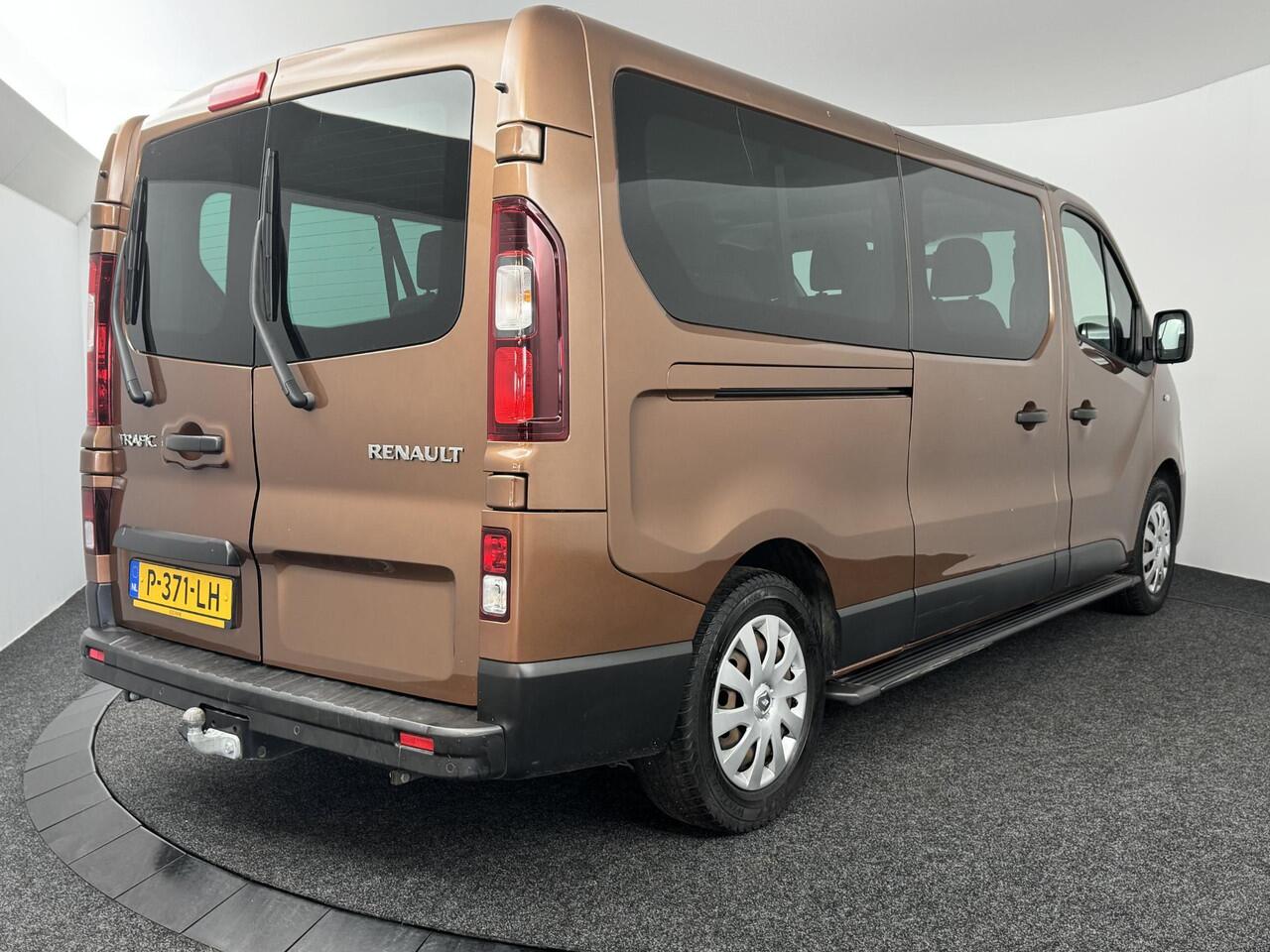 Renault TRAFIC Passenger 2.0 dCi 120 Grand Zen 9-PERSOONS | NAVIGATIE | AIRCONDITIONING