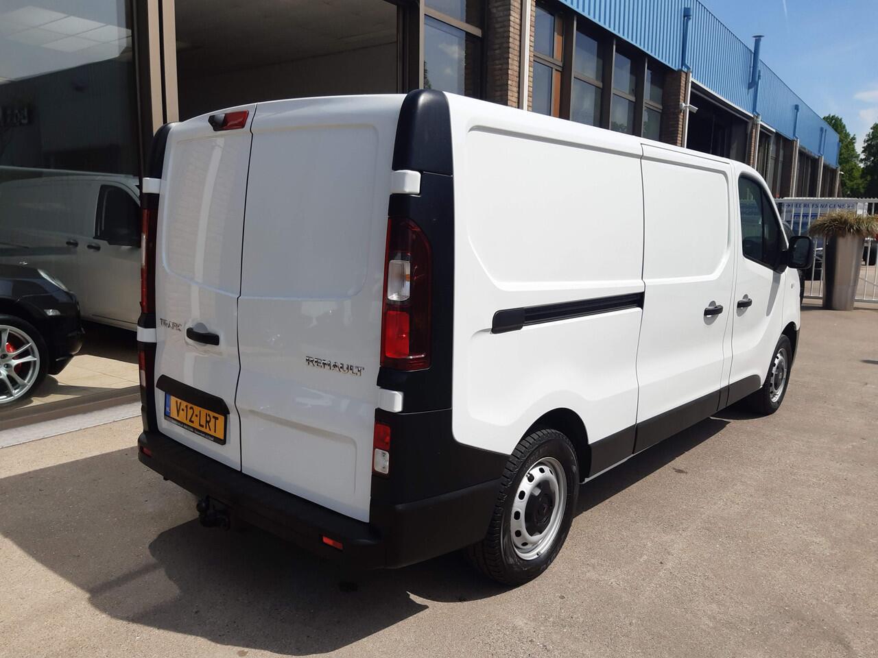 Renault TRAFIC 2.0 dCi 107Kw/145 Pk L&R Schuifdeur L2 Airco Achteruitrijcamera PDC Trekhaak