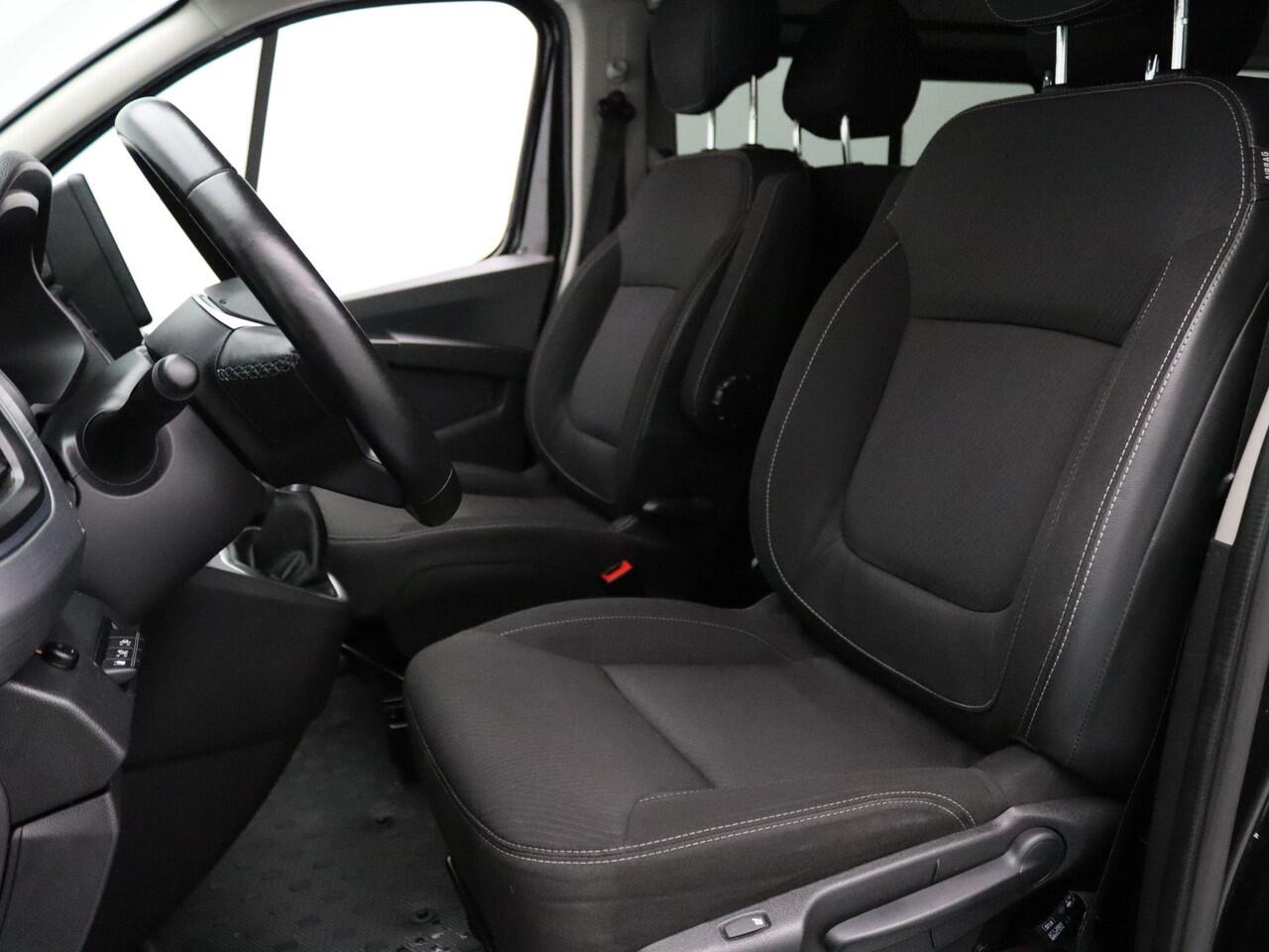 Renault TRAFIC L2H1 Spaceclass 7-Persoons dCi 170pk EDC/Automaat VIP stoelen | Camera | Climate | Navi | Parksens. | Stoelverwarming
