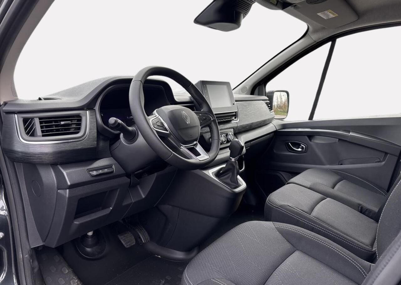 Renault TRAFIC 2.0 Blue dCi 170 EDC T30 L2H1 Extra - Alarm / Trekhaak / Houten laadvloer / Zijschuifdeur links zonder ruit / 17" lichtmetalen velgen / Reservewiel