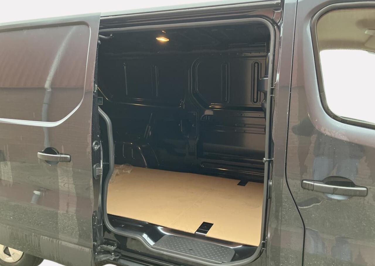 Renault TRAFIC 2.0 dCi 130 T30 L2H1 Work Edition - Demo / Pack Parking / Vierseizoenbanden / EASY LINK navi - Trekhaak