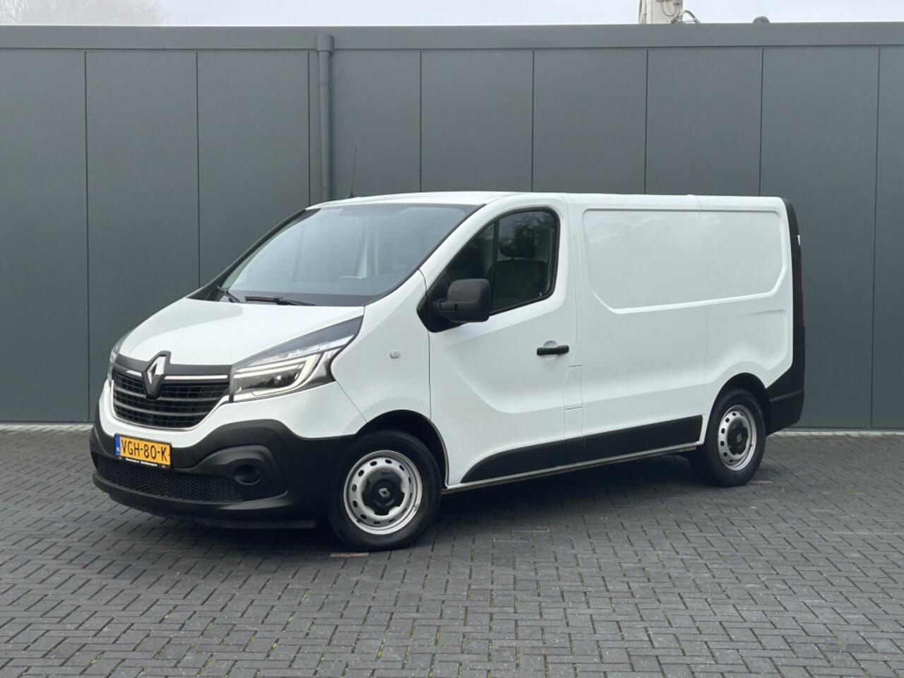 Renault TRAFIC 2.0 dCi 146 PK AUTOMAAT / L1H1 / 1e EIG. / 55.256 KM !! / AIRCO / CRUISE / NAVI / APPLE CARPLAY / 3-ZITS