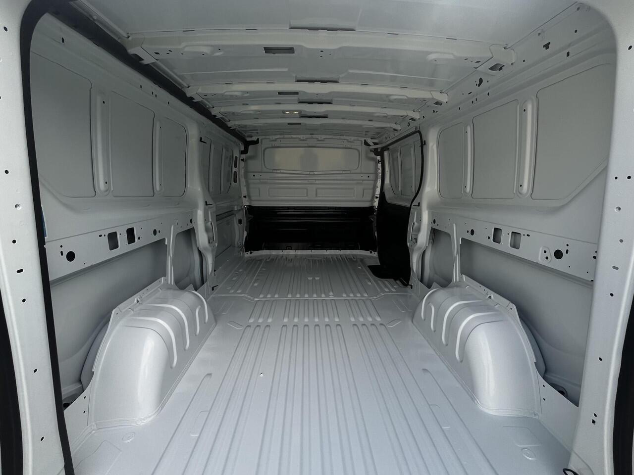 Renault TRAFIC 2.0 Blue dC1 150 EDC T30 L2H1 Advance / BPM VRIJE VOORRAAD /