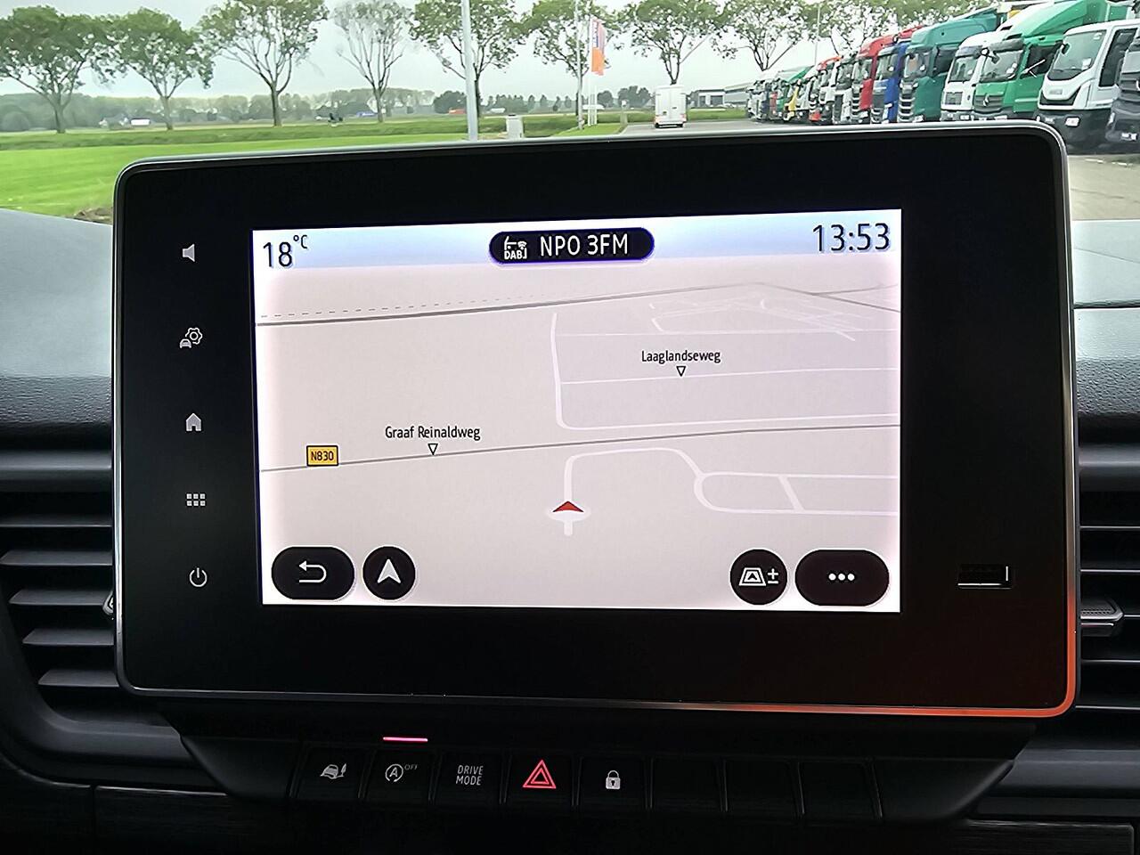 Renault TRAFIC 2.0 dCi L2H1 DC Comfort Camera Navi Cruise Automaat Sidebars Euro6 150Pk NAP 1e Eigenaar!