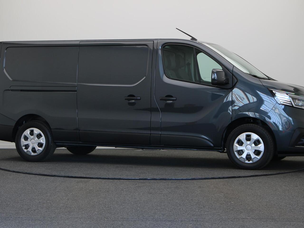 Renault TRAFIC 2.0 dCi 150 EDC T30 L2H1 Advance | Trekhaak | Achteruitrijcamera | Laadruimtepakket | Vierseizoenbanden |