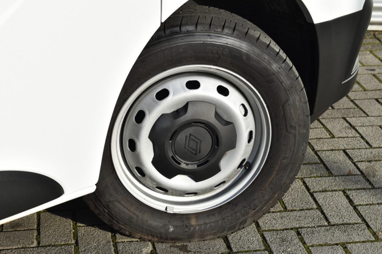 Renault TRAFIC DUB. CAB. 2.0 BLUE DCI 130PK T29 L2H1