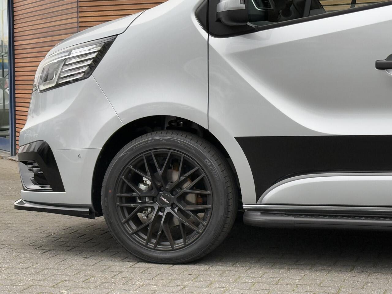 Renault TRAFIC 2.0 dCi 170 L2H1 DC Black-Style Vol ! Sidebars / 19 "lm velg / Spoilers / Camera enz enz