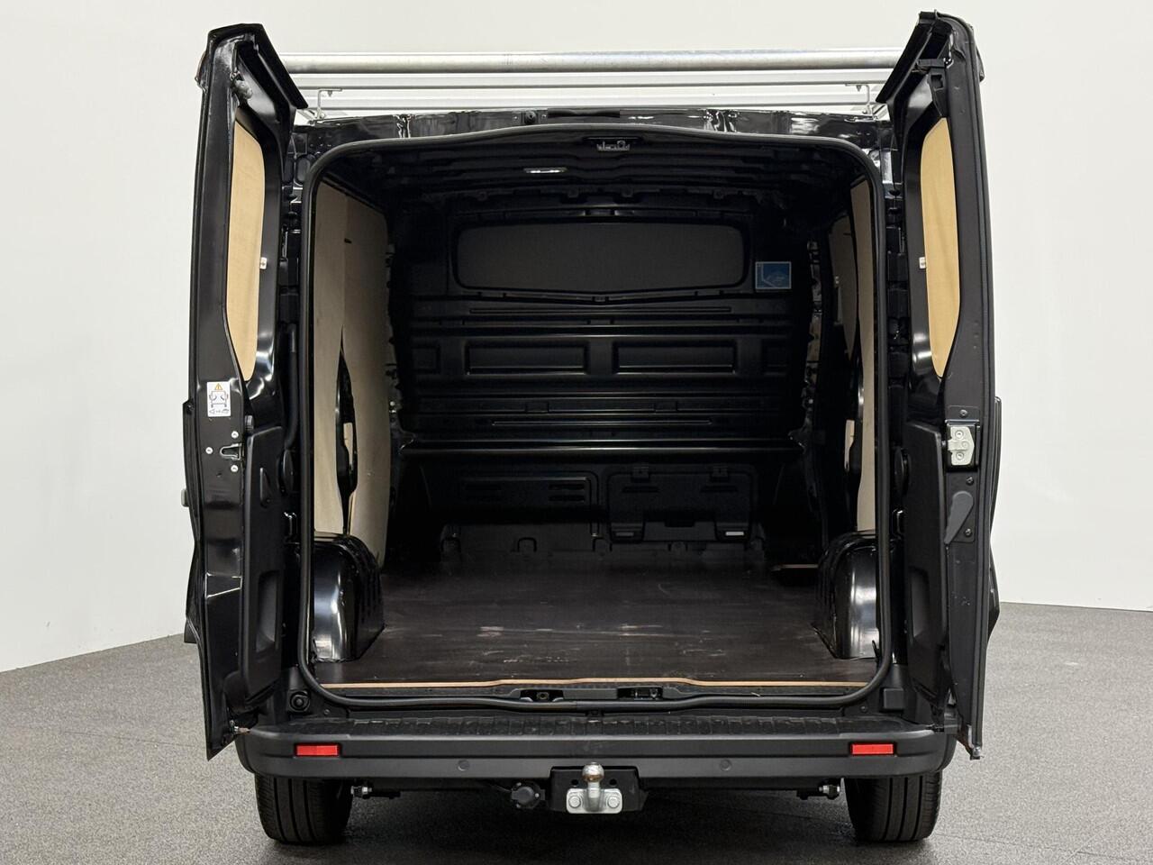 Renault TRAFIC 2.0 150PK L2H1 Advance Navigatie Airco Lichtmetalen velgen Trekhaak Camera Parkeer sensoren