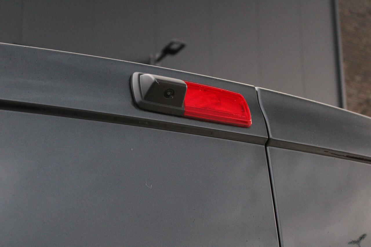 Renault TRAFIC 2.0 Blue dCi 130pk T29 L2H1 Advance Dubbele Cabine - Carplay - Android - 2x Schuifdeur - Passagiersstoel - Camera - LED - Rijklaar