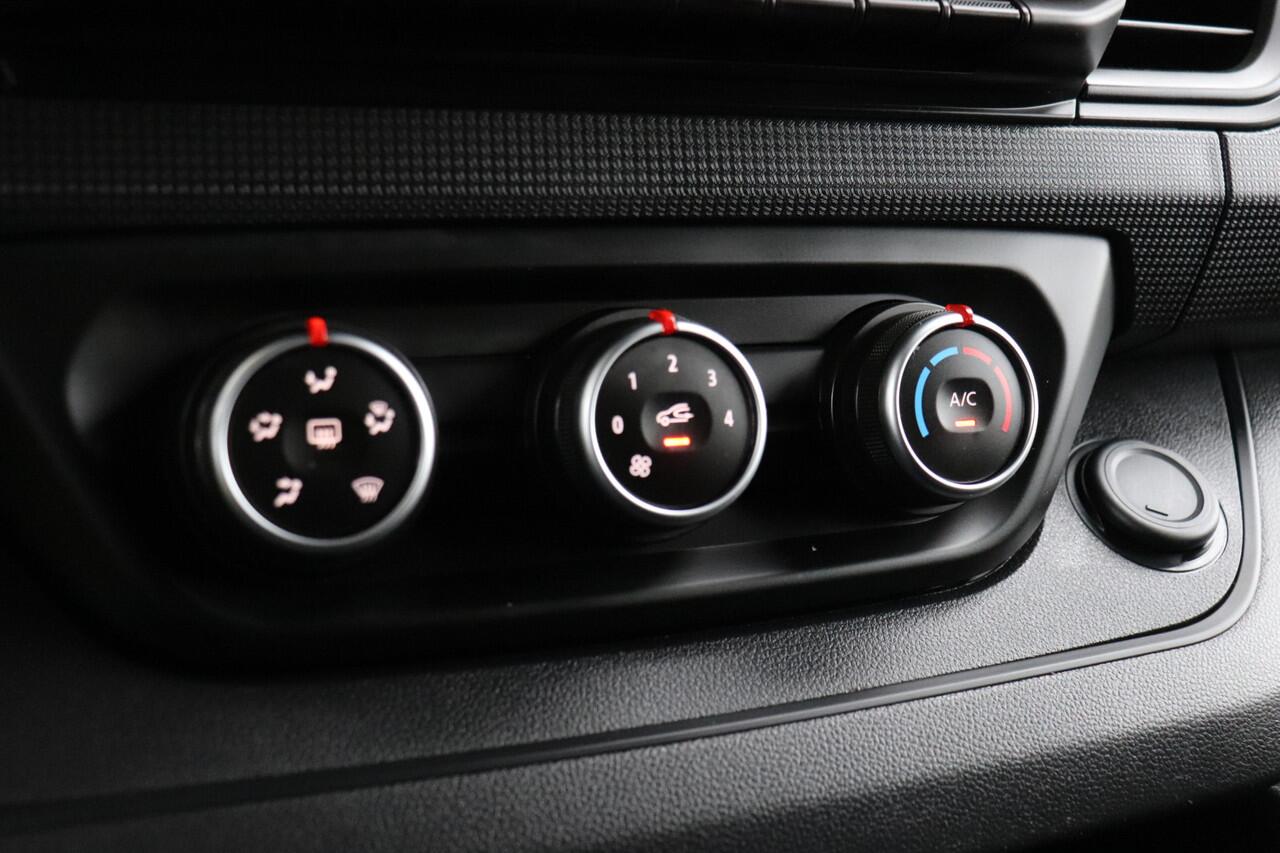 Renault TRAFIC 2.0 dCi L2 EURO 6 - Airco - Cruise - Trekhaak - ¤21.900,- Excl.