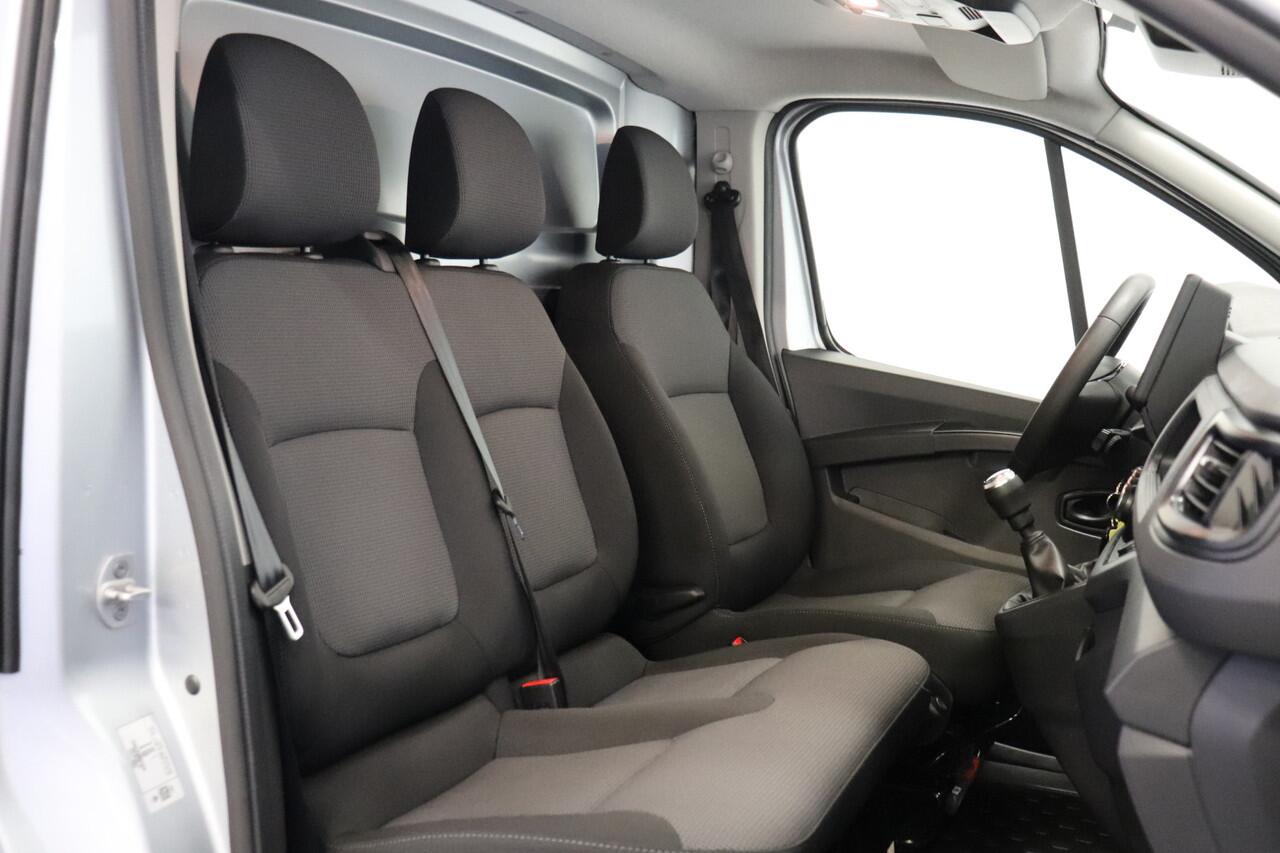 Renault TRAFIC 2.0 dCi 110PK L2 EURO 6 - Airco - Cruise - Trekhaak - ¤21.950- Excl.