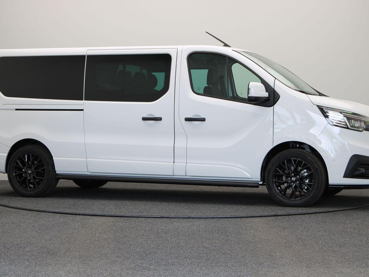 Renault TRAFIC 2.0 dCi EDC 170pk T29 L2H1 Extra DC | Dubbel cabine | Anniversary+ | Lederen bekleding | Frontlip | Spoiler | Design lichtmetalen velgen |