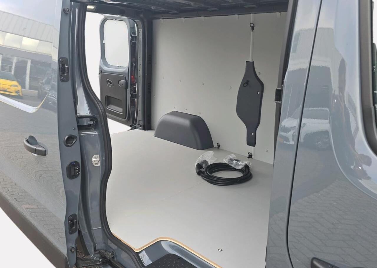 Renault TRAFIC E-Tech T29 L2H1 Advance 52 kWh - EASY LINK navi - Houten laadvloer - Zijwandbekleding - Additionele parkeerhulp - Vierseizoenbanden