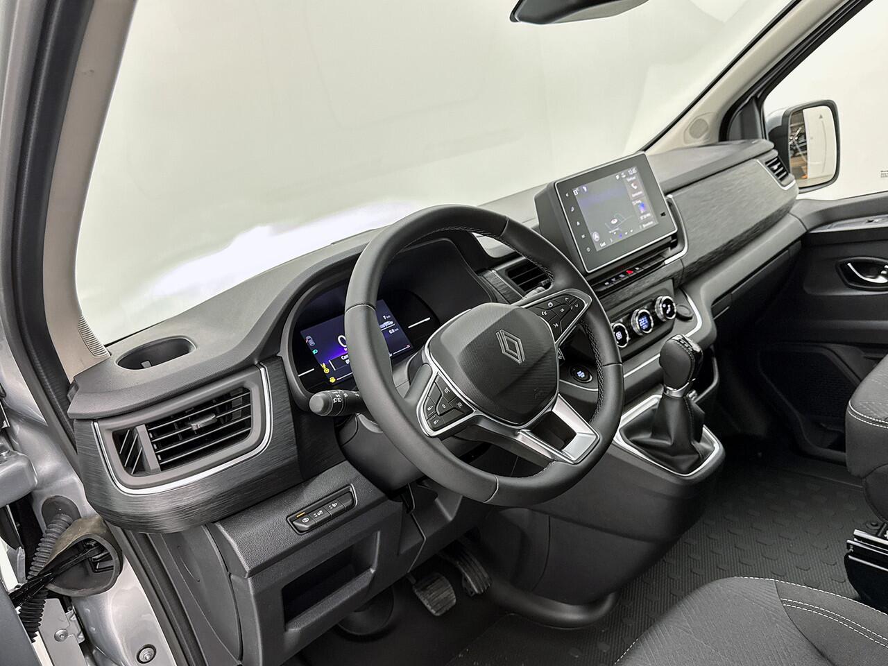 Renault TRAFIC 2.0 Blue dCi EDC 170 T29 L2H1 Extra DC 2x Schuifdeur Betimmering Trekhaak Navigatie Parkeersensoren Camera Carplay Dubbele cabine