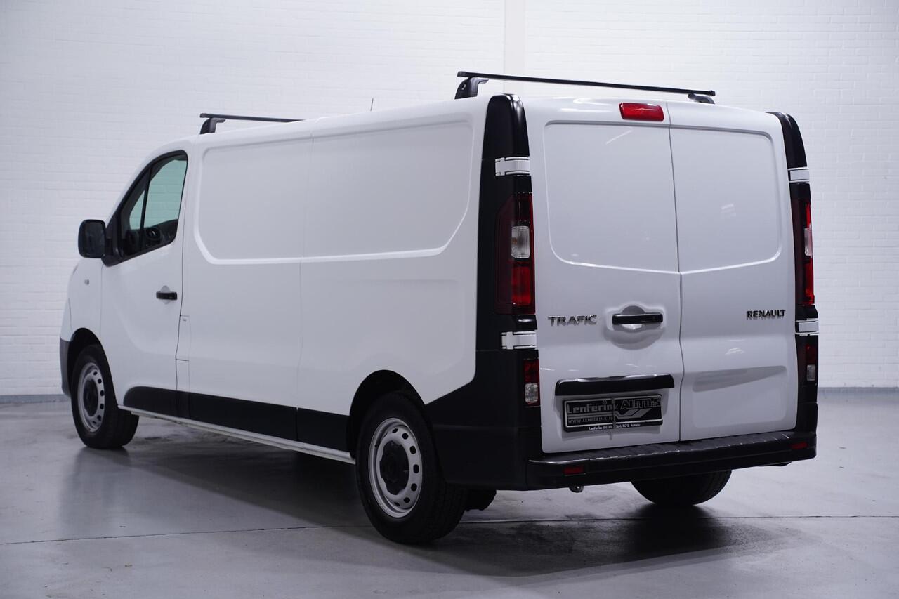Renault TRAFIC 2.0 dCi 120pk L2H1 Airco, va 299,- p/mnd Laadruimte Pakket, Keyless Entry, PDC achter