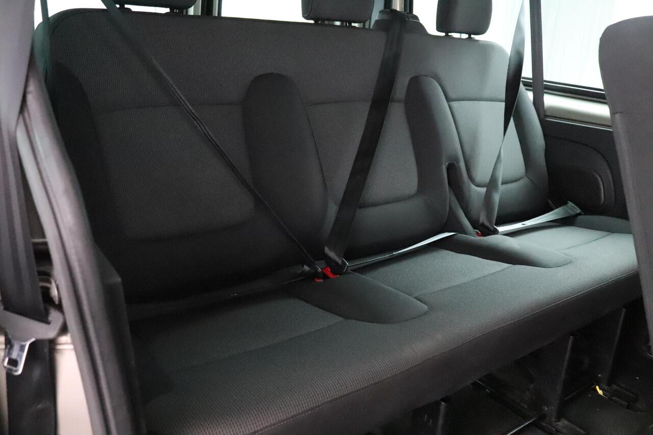 Renault TRAFIC Passenger 2.0 dCi 120 Grand Zen 9-persoons| All-Season Banden| Trekhaak| Carplay|