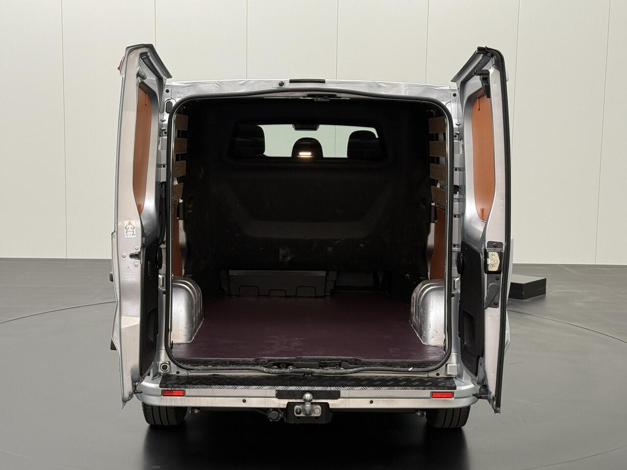 Renault TRAFIC 2.0Blue DCi 150PK Lang Dubbele Cabine | Navigatie | Camera | Airco | Cruise