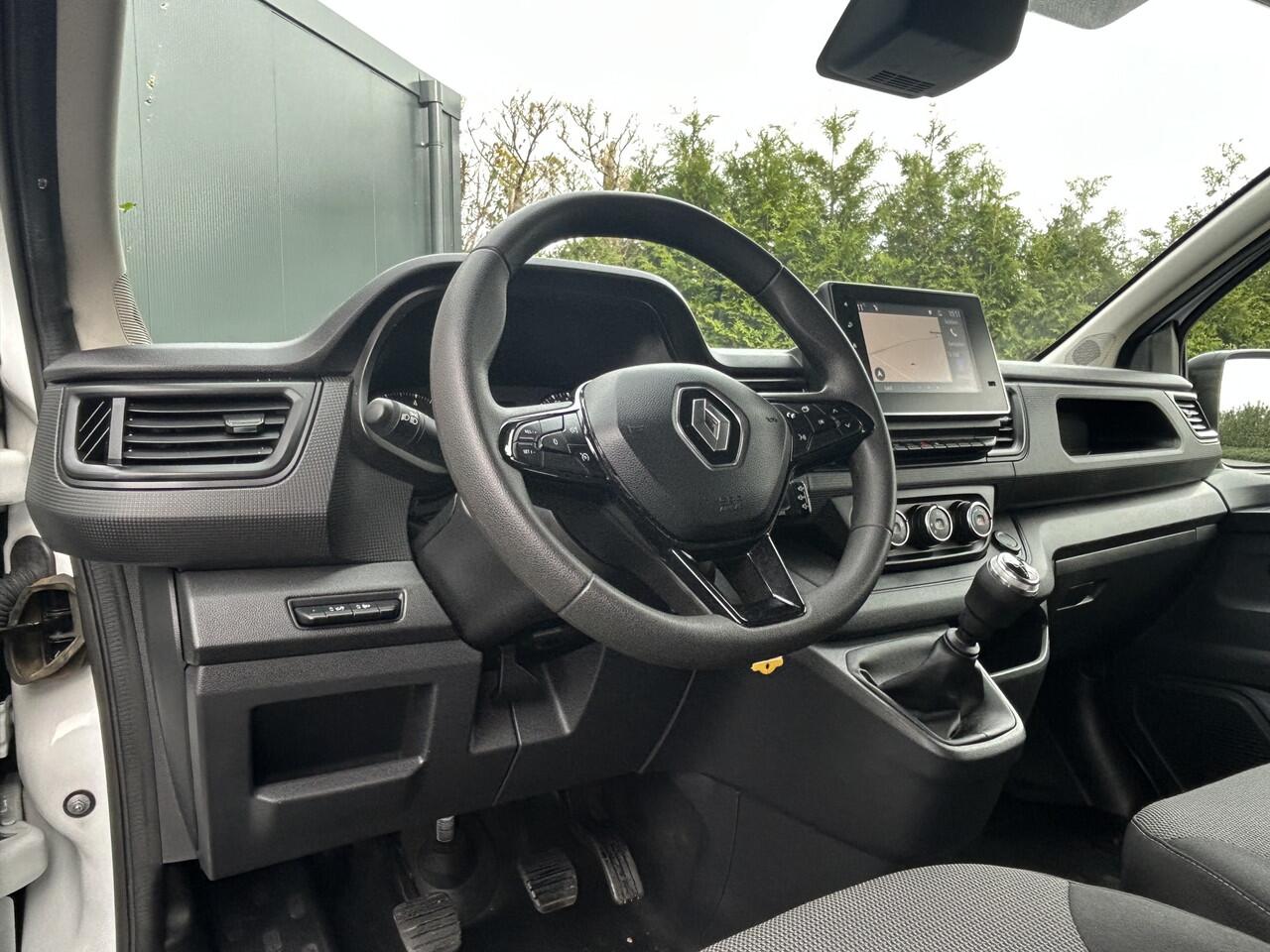 Renault TRAFIC 2.0 dCi / L2H1 / DUBBEL CABINE / 6-PERSOONS DUBBELE CABINE / AIRCO / CRUISE / NAVI / BLUETOOTH / PDC