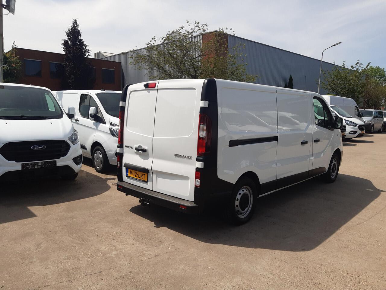 Renault TRAFIC 2.0 dCi 107Kw/145 Pk L&R Schuifdeur L2 Airco Achteruitrijcamera PDC Trekhaak