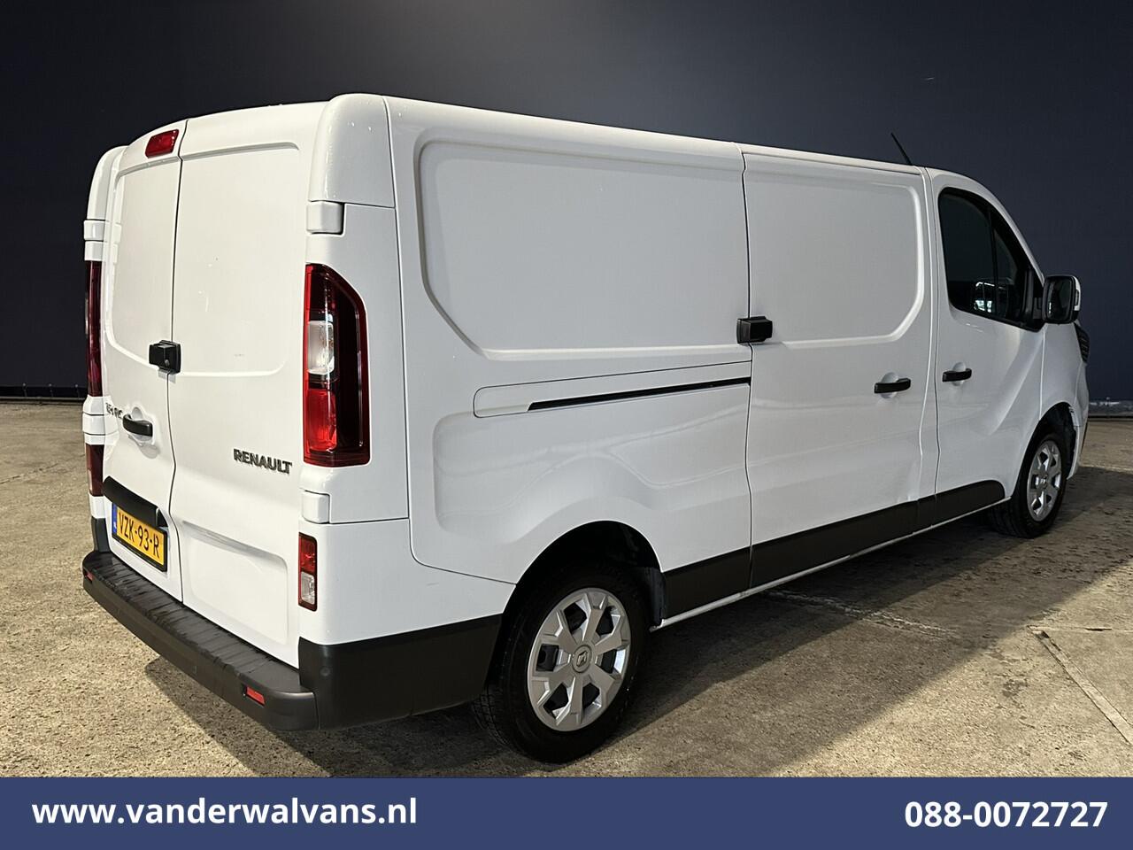 Renault TRAFIC 2.0 dCi 131pk L2H1 Euro6 Airco | Navigatie | LED | Cruisecontrol | Parkeersensoren Bijrijdersbank, 2500kg trekvermogen