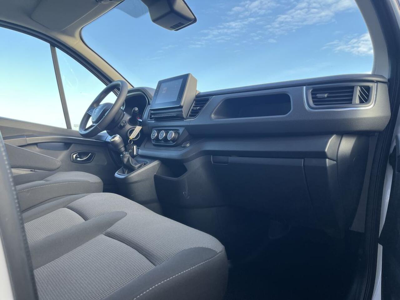 Renault TRAFIC 2.0 dCi 130pk E6 L2 Comfort BPM Vrij! Lease ¤415p/m, Carplay, PDC, Led, Airco, Trekhaak, Cruise controle, Onderhoudshistorie aanwezig