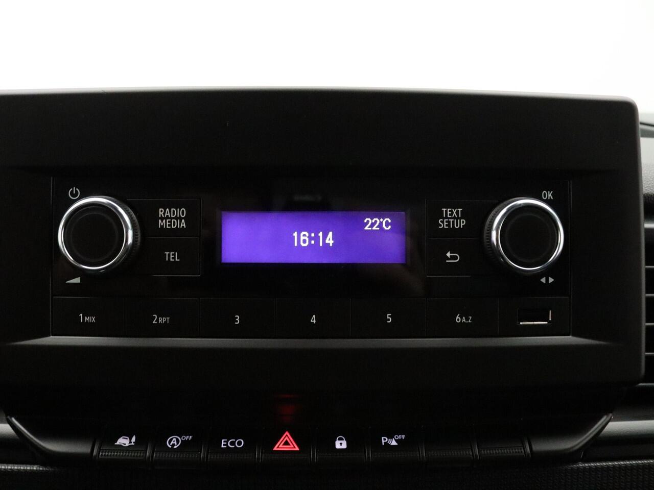 Renault TRAFIC dCi 110pk T30 L2H1 Comfort Climate | Leder | Parkeersensoren A. | Trekhaak