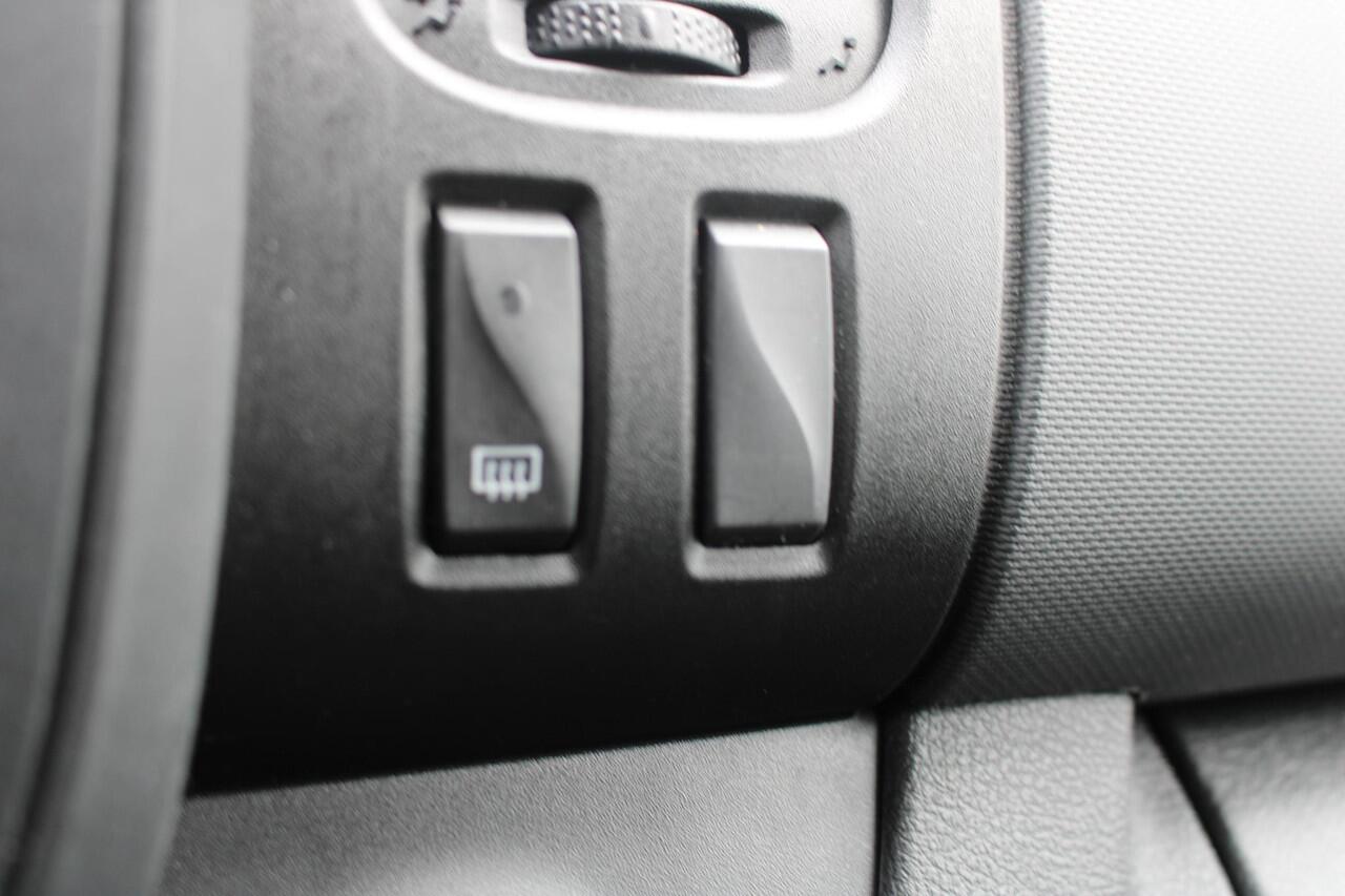 Renault TRAFIC Passenger 2.0 dCi 120 Grand Zen 9-PERSOONS | Ledverlichting | Airconditioning | Cruise control | Navigatiesysteem | Trekhaak | All Season banden | INCL. BTW/BPM