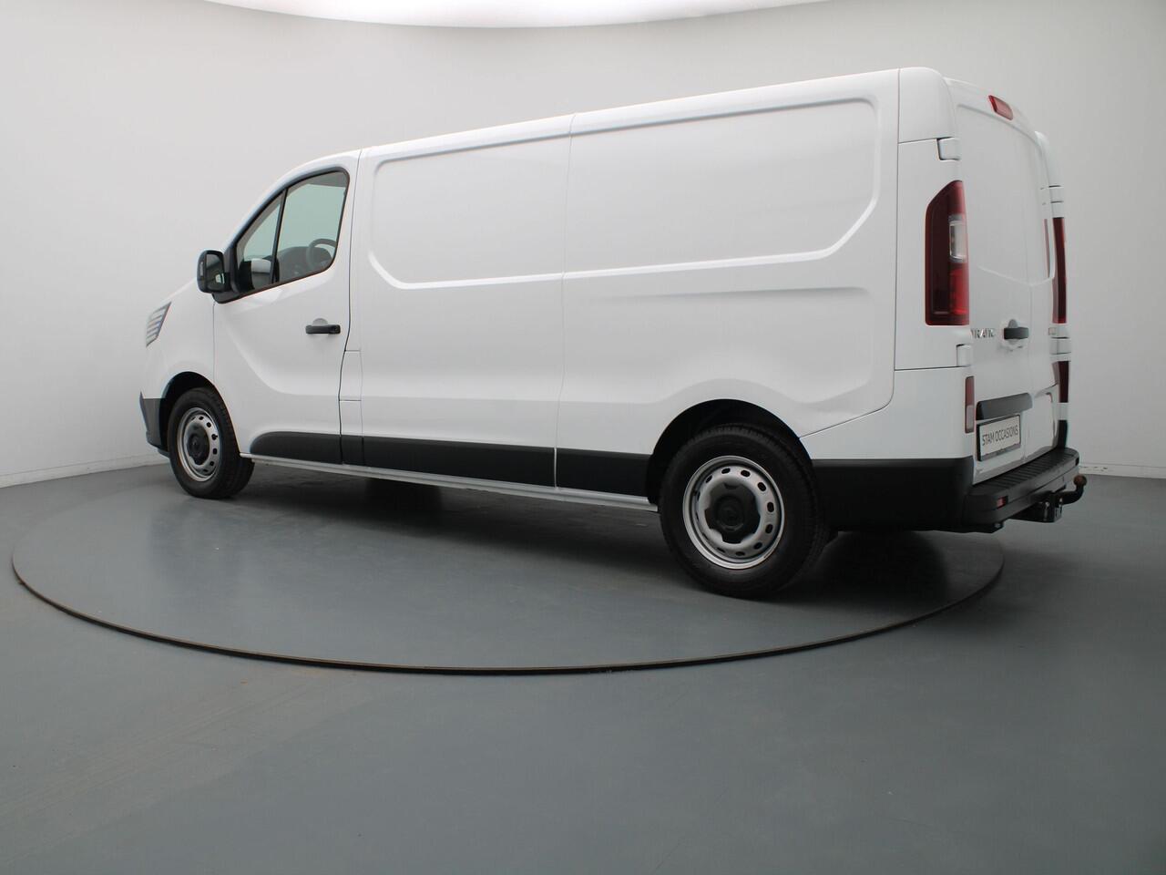 Renault TRAFIC dCi 110pk T30 L2H1 Comfort Climate | Leder | Parkeersensoren A. | Trekhaak