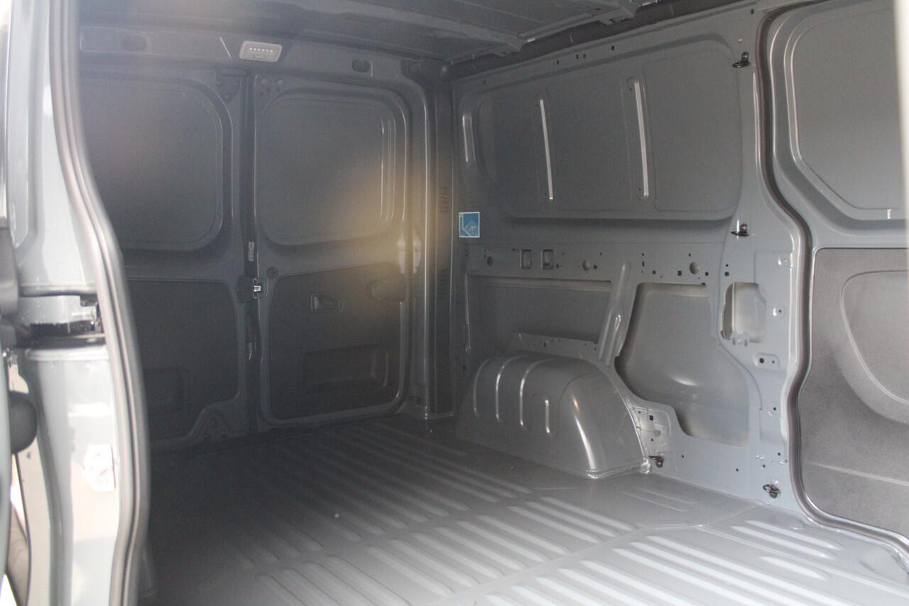 Renault TRAFIC 2.0 Blue dCi 130pk T30 L2H1 Advance - 2x Schuifdeur - Achteruitrijcamera - Carplay - Android - Allseason - Trekhaak - Rijklaar