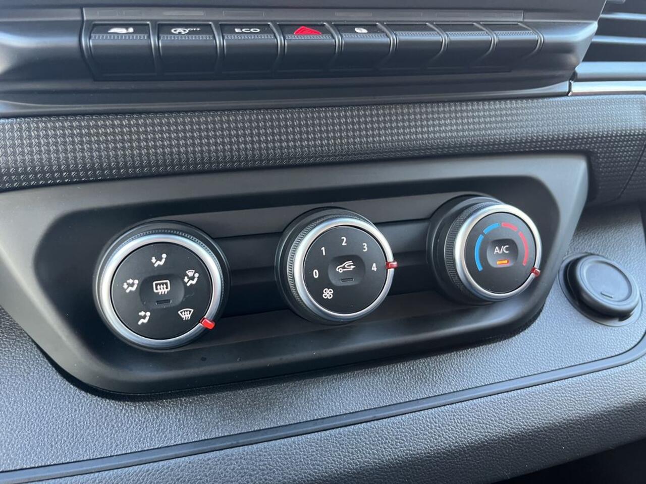 Renault TRAFIC 2.0 dCi 130pk E6 L2 Comfort BPM Vrij! Lease ¤415p/m, Carplay, PDC, Led, Airco, Trekhaak, Cruise controle, Onderhoudshistorie aanwezig