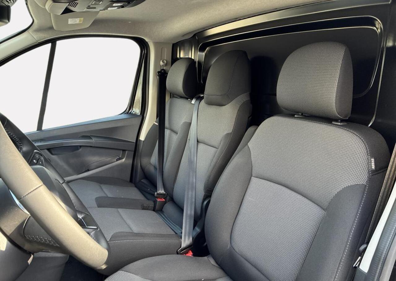 Renault TRAFIC 2.0 Blue dCi 130 T30 L2H1 Advance - Alarm - EASY LINK nav - Houten laadvloer - Vierseizoenbanden