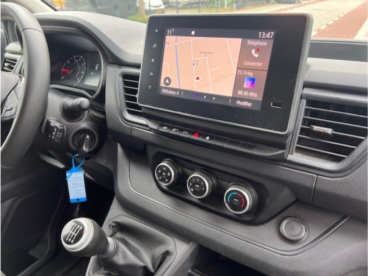 Renault TRAFIC PRIMASTAR 2.0 dCi 96kw T30 L2H1 LANG AIRCO KLIMA NAVI EURO6