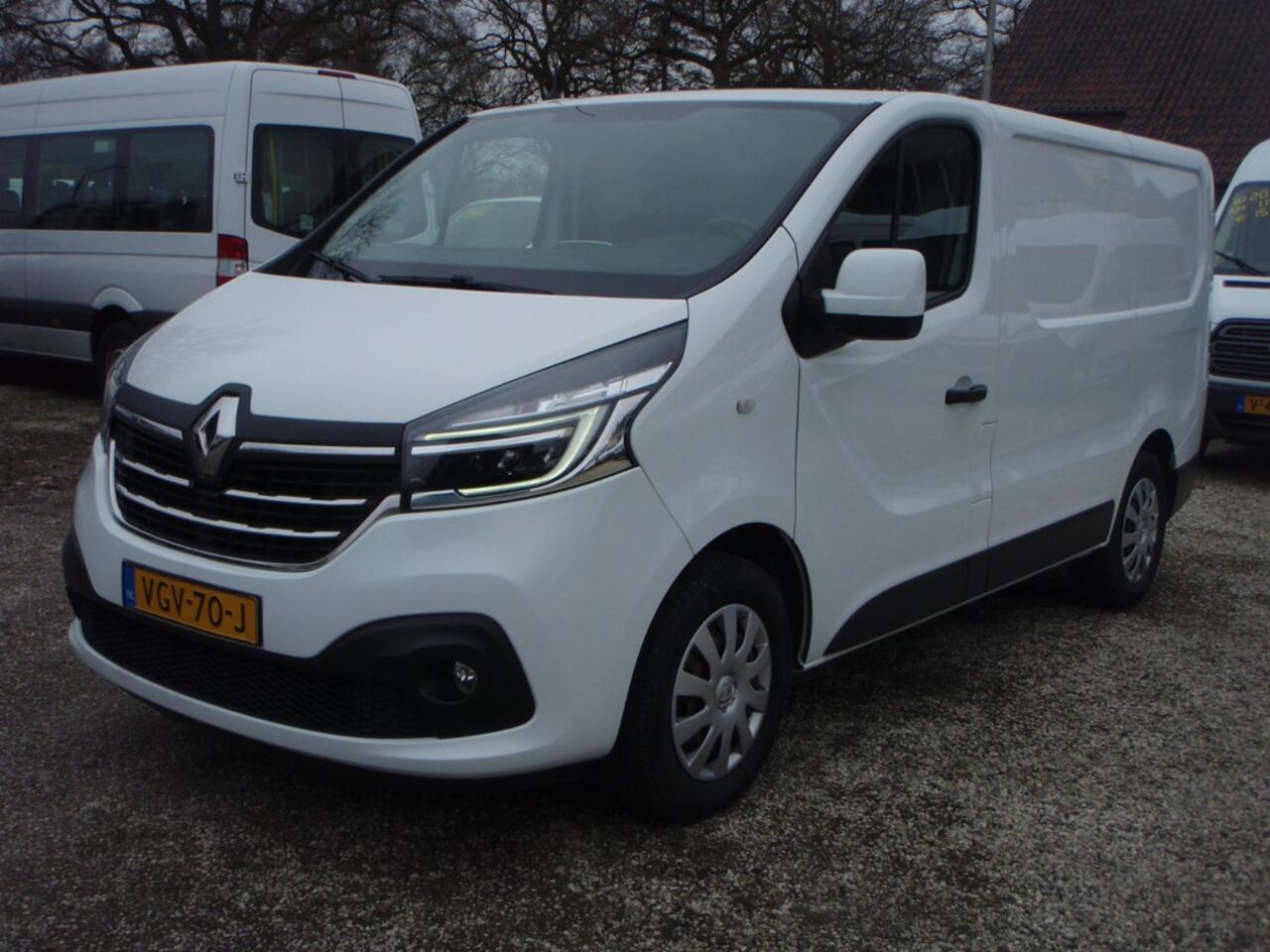 Renault TRAFIC 2.0 dCi 120 Groot scherm navi 118202 km bj 20