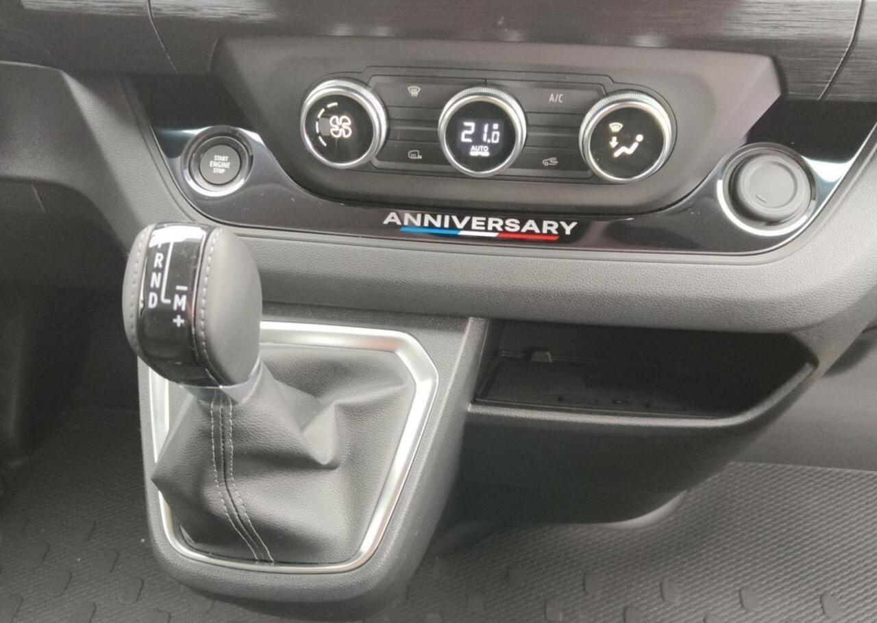 Renault TRAFIC 2.0 Blue dCi 150 EDC T30 L2H1 Extra - 125th Anniversary - Alarm / Trekhaak / Reservewiel