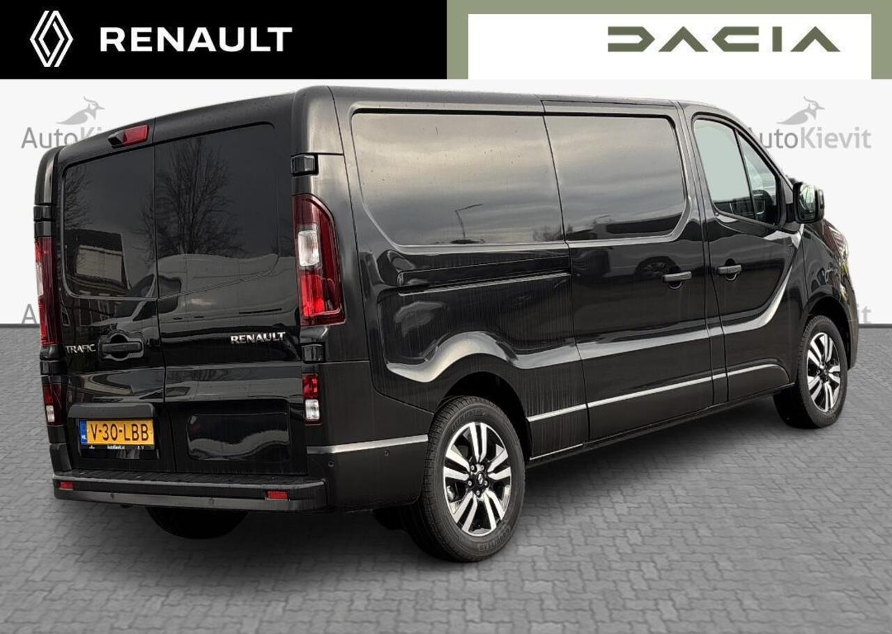 Renault TRAFIC 2.0 Blue dC1 150 T30 L2H1 Extra - Reservewiel / Alarm / 17\" lichtmetalen velgen 'Avens Noir Diamantée' in aluminium en zwart,Houten laadvloer