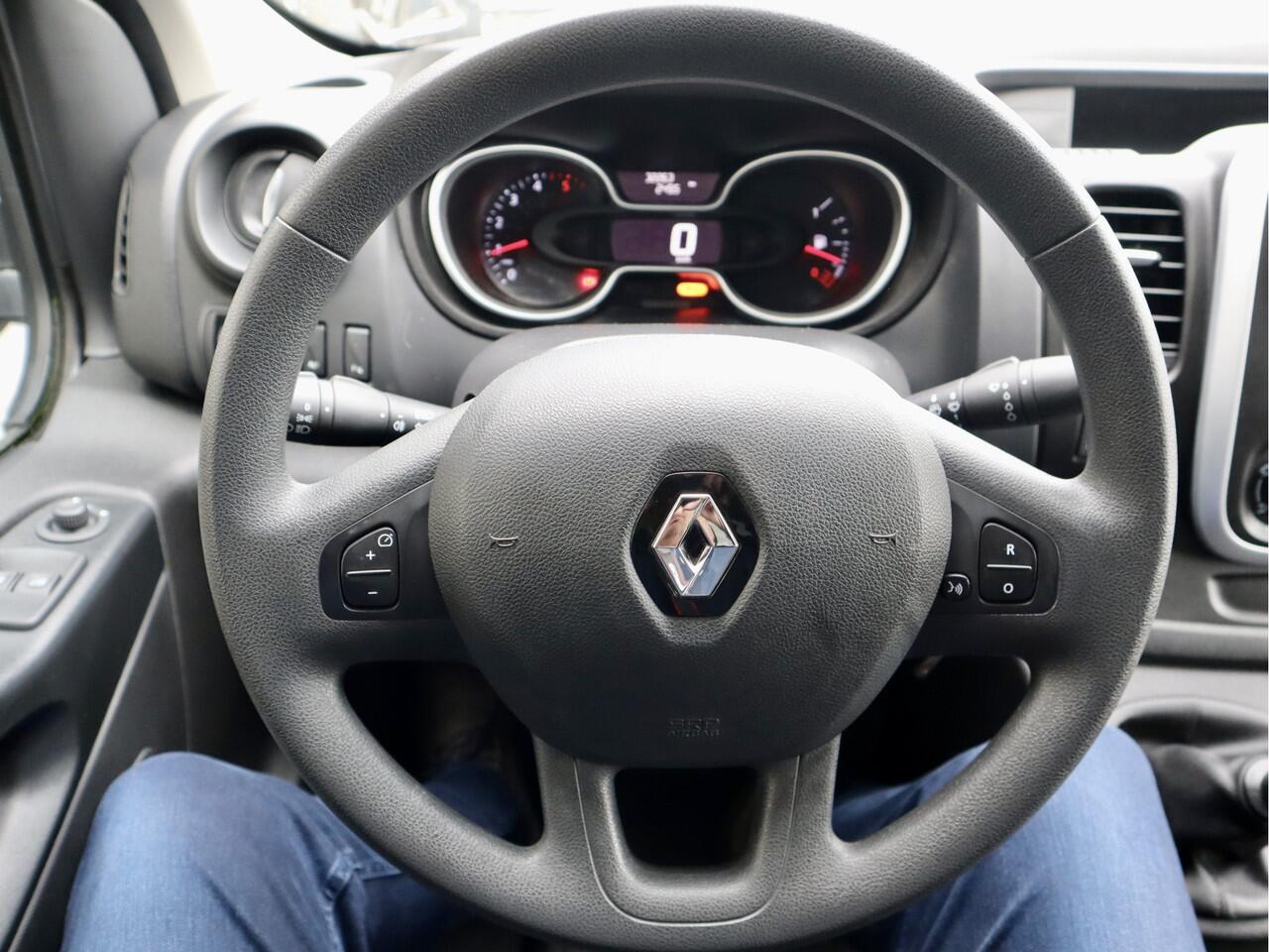 Renault TRAFIC 2.0 dCi 120PK LANG 32000KM!! MARGE-BTW VRIJ