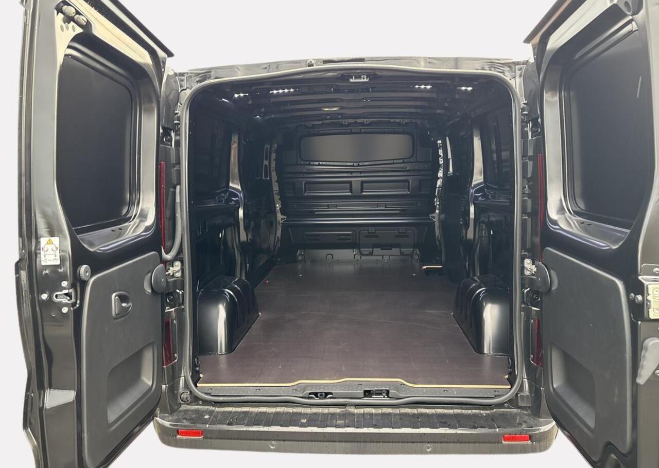 Renault TRAFIC 2.0 Blue dC1 150 T30 L2H1 Extra - Reservewiel / Alarm / 17\" lichtmetalen velgen 'Avens Noir Diamantée' in aluminium en zwart,Houten laadvloer