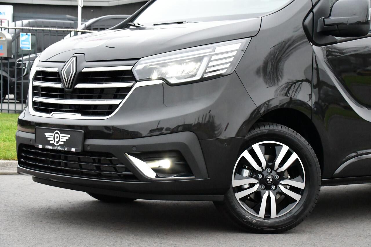 Renault TRAFIC 2.0 dCi EDC 170 L2H1 Extra DC PB Edition Cruise, Camera, Carplay, Stoelverwarming, 2 x Schuifdeur, Automaat, Sensoren, Trekhaak, Clima, BOM VOL!
