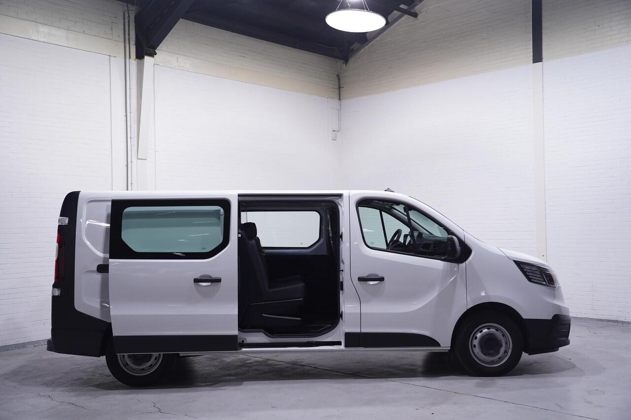 Renault TRAFIC 2.0 Blue dCi 130 pk Dubbel Cabine 6p Apple Carplay Airco, Cruise Control, LED Koplampen, PDC achter, Vastzetsysteem