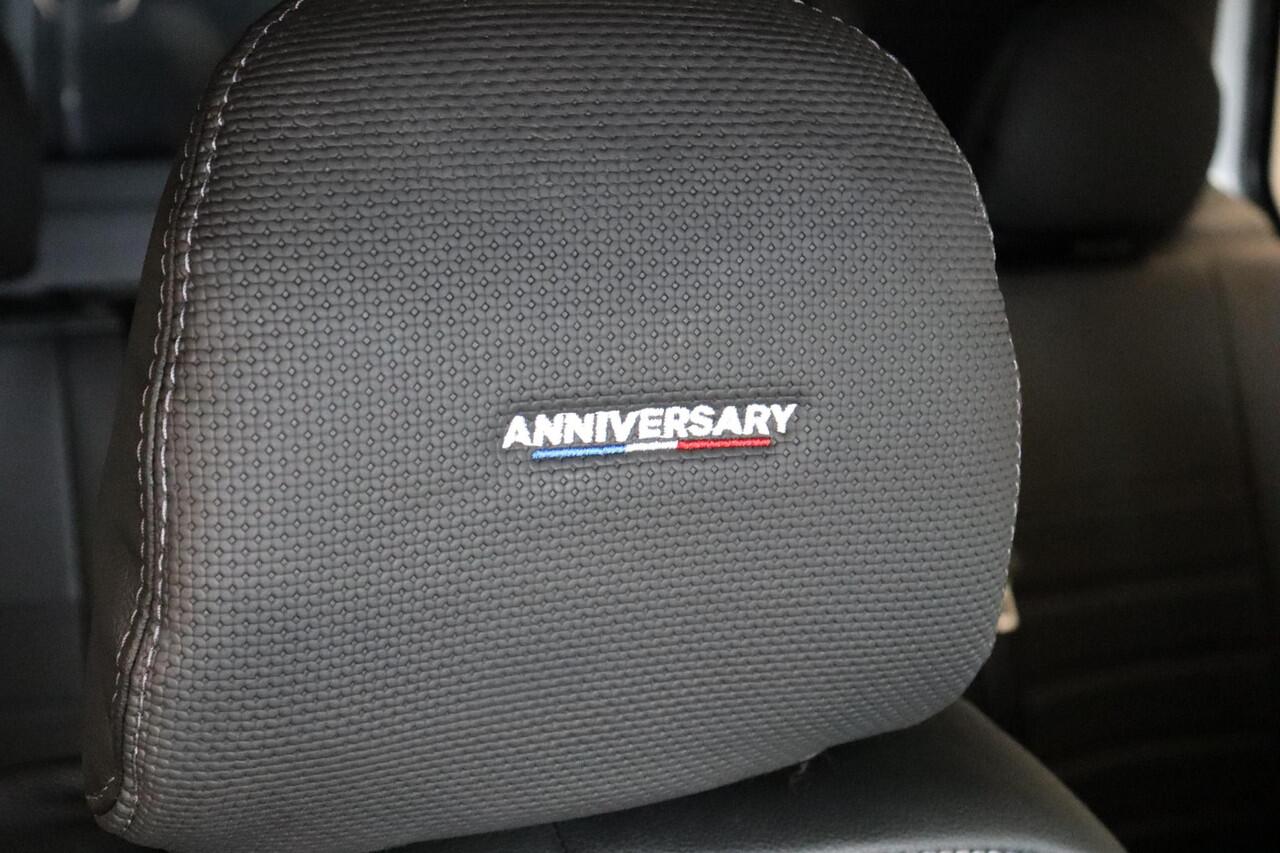 Renault TRAFIC 2.0 dCi EDC 170pk T29 L2H1 Extra DC | Dubbel cabine | Anniversary+ | Lederen bekleding | Frontlip | Spoiler | Design lichtmetalen velgen |