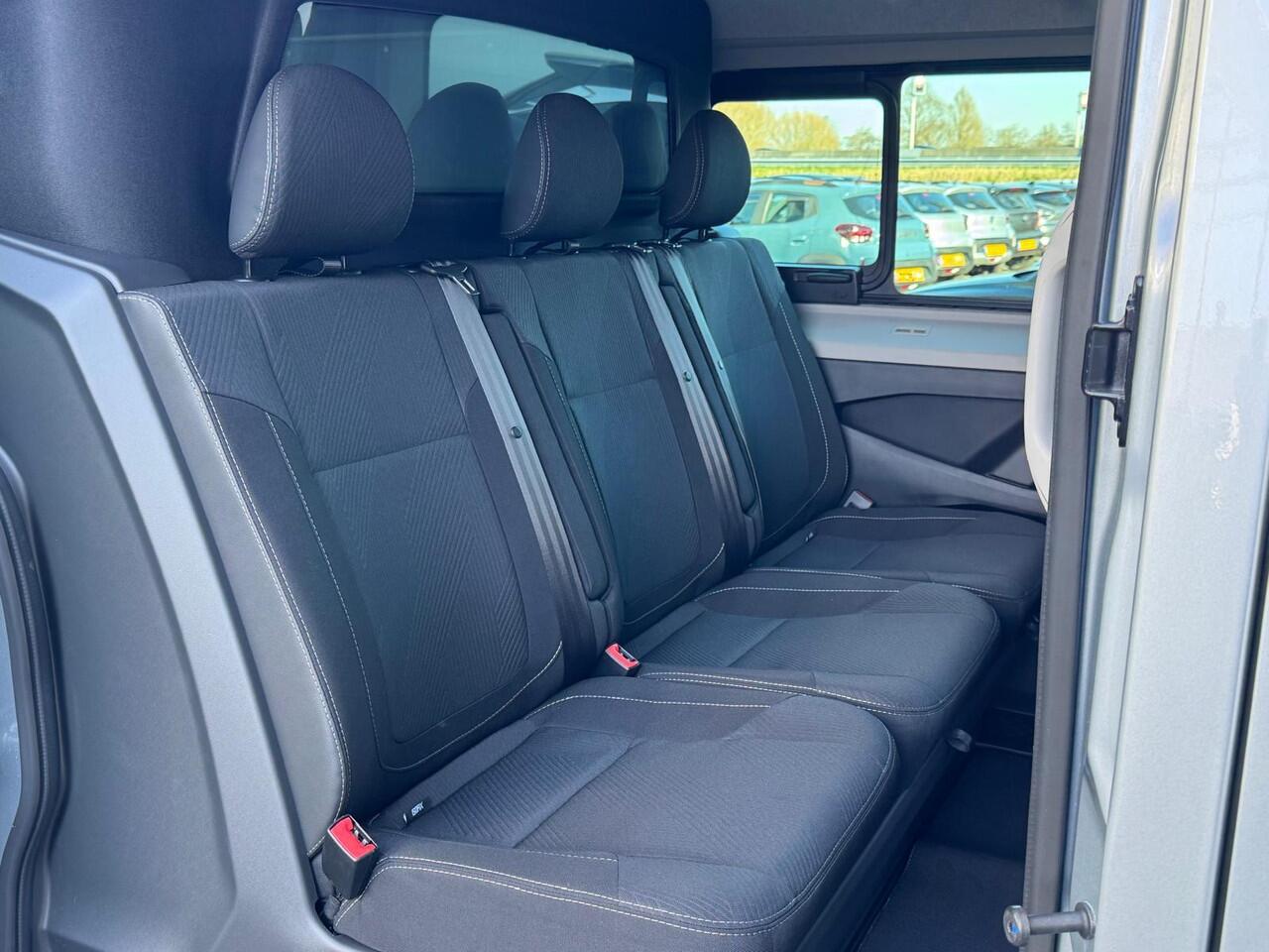 Renault TRAFIC 2.0 Blue dCi 170 T30 L2H1 Anniversary DC | Automaat | Trekhaak | Clima | Navi | LM-velgen | Camera | NL-Auto!