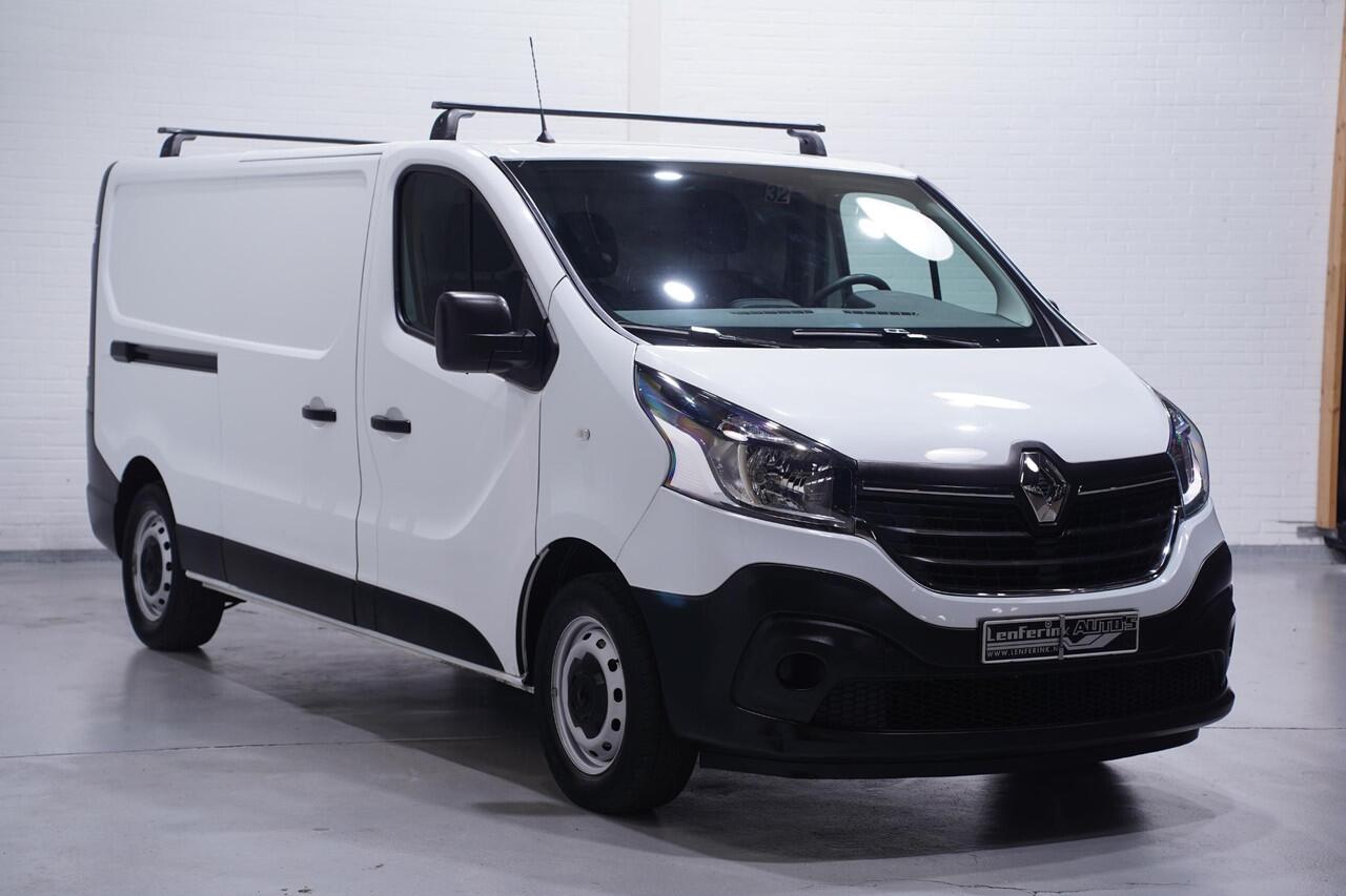 Renault TRAFIC 2.0 dCi 120pk L2H1 Airco, va 299,- p/mnd Laadruimte Pakket, Keyless Entry, PDC achter
