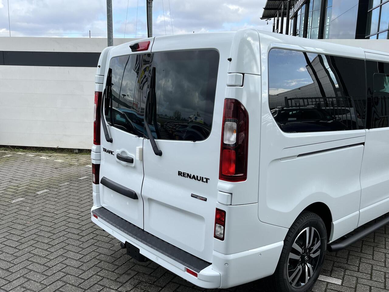 Renault TRAFIC 2.0 Blue dCi 170 DC T30 L2H1 Anniversary | BPM vrij | Direct leverbaar | Navigatie | Camera