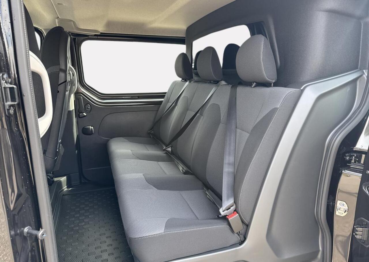 Renault TRAFIC 2.0 Blue dCi 110 T30 L2H1 Advance DC - Dubbele Cabine - Zijdeur link + rechts - EASY LINK navi - Additionele parkeerhulp - Houten laadvloer SNOEKS