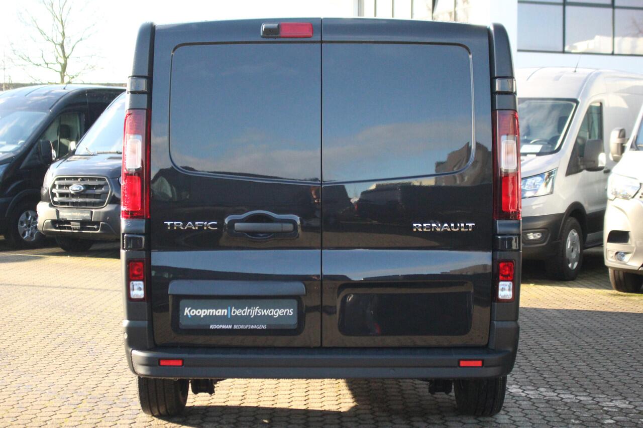 Renault TRAFIC 2.0dCi 150pk T30 L2H1 DC | 6-Zits | Carplay/Android | Camera | Lease 573,- p/m